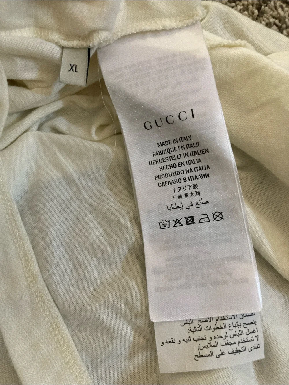 Gucci off white like new
